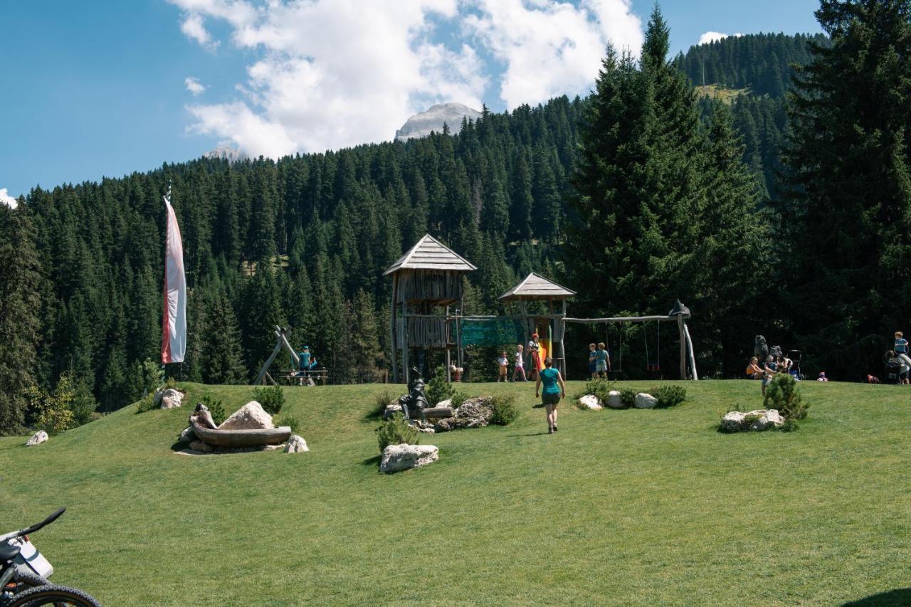Dolomites Living Hotel Tirler アルペ・ディ・シウージ エクステリア 写真